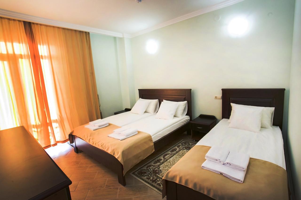 Hotel Acra Sohum Dış mekan fotoğraf