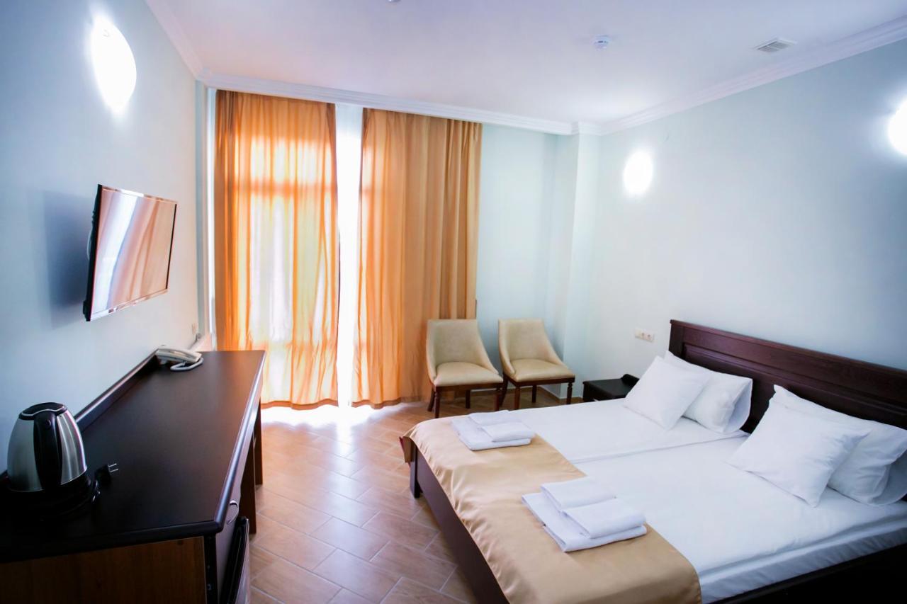 Hotel Acra Sohum Dış mekan fotoğraf